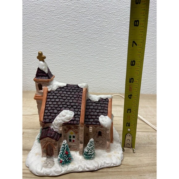 Vtg 1991 Christmas Valley Illuminated Porcelain Church In Original Box - Picture 12 of 16